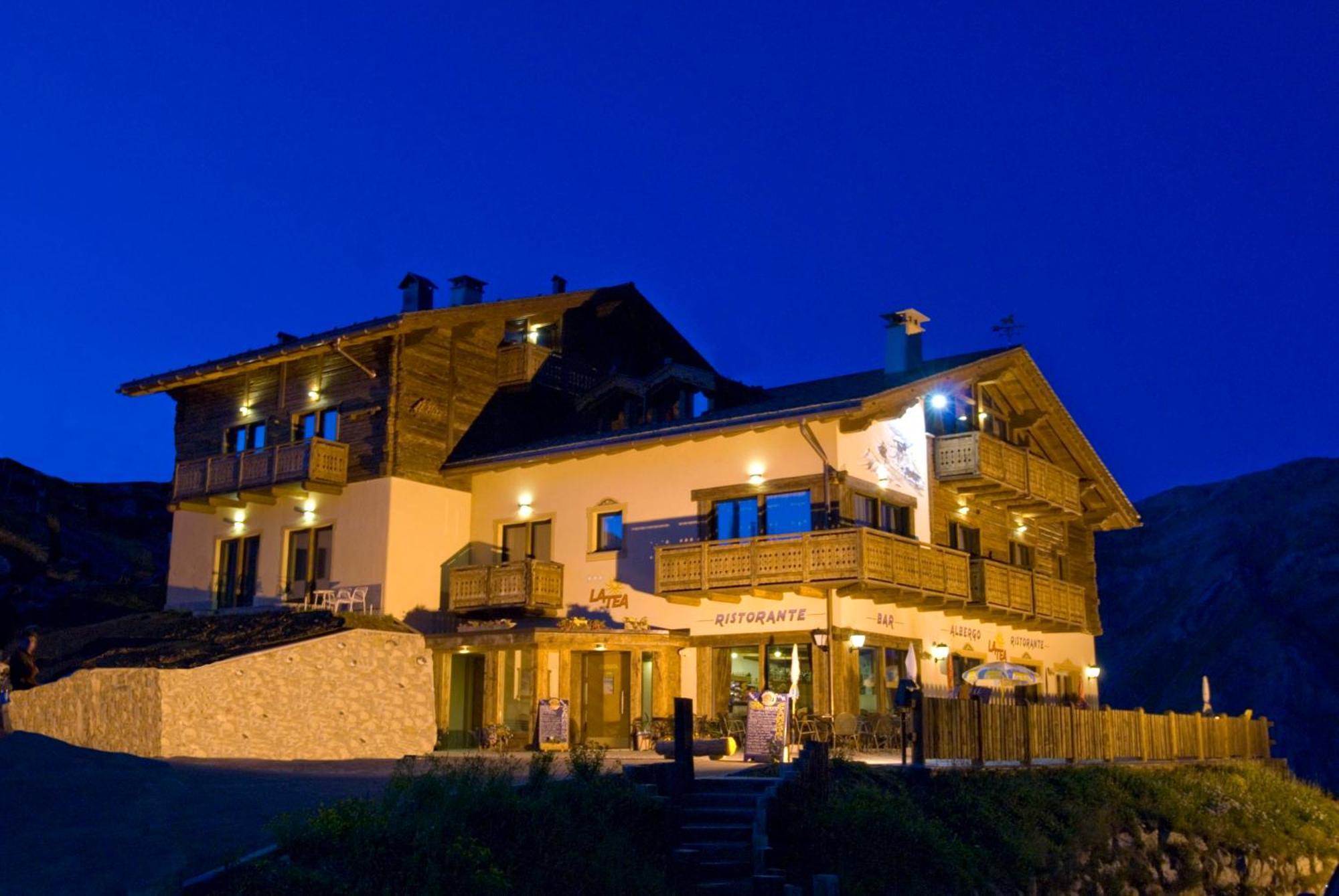 Hotel La Tea Livigno Exterior foto